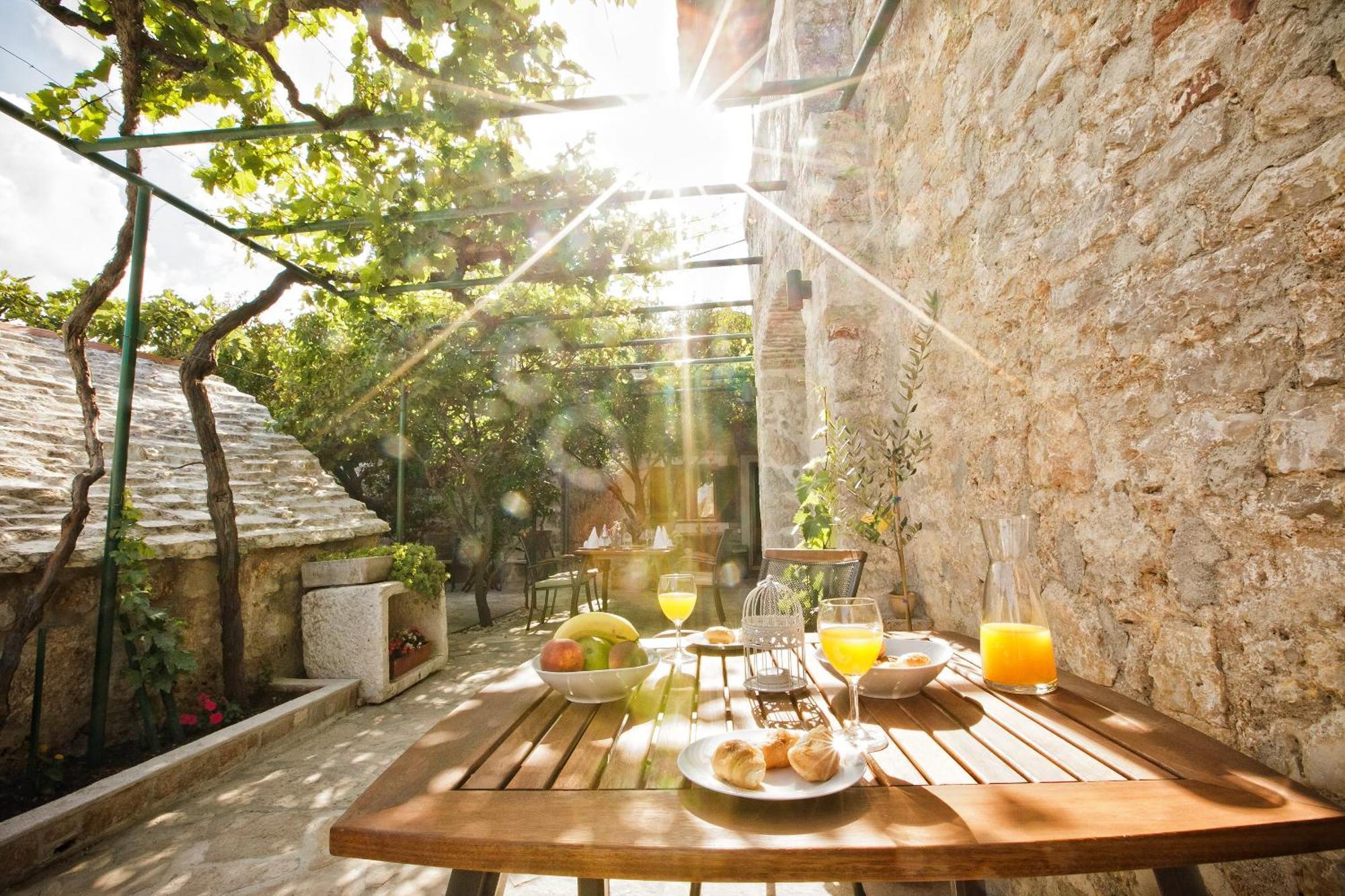 Paradise Stone Apartments Bol Pokój zdjęcie
