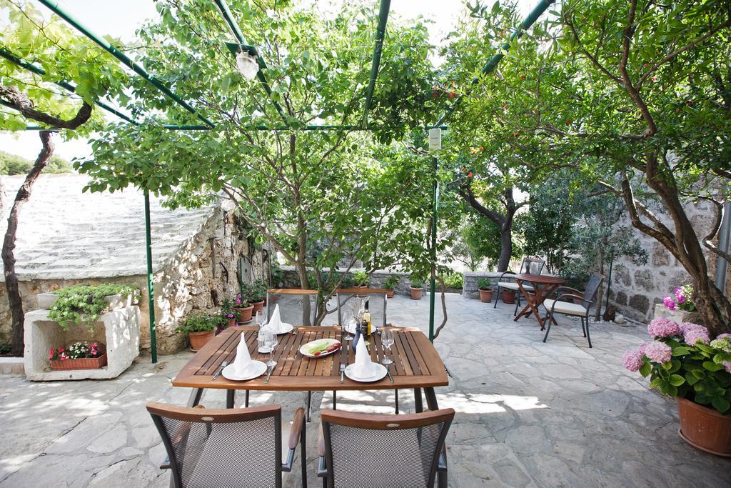 Paradise Stone Apartments Bol Zewnętrze zdjęcie