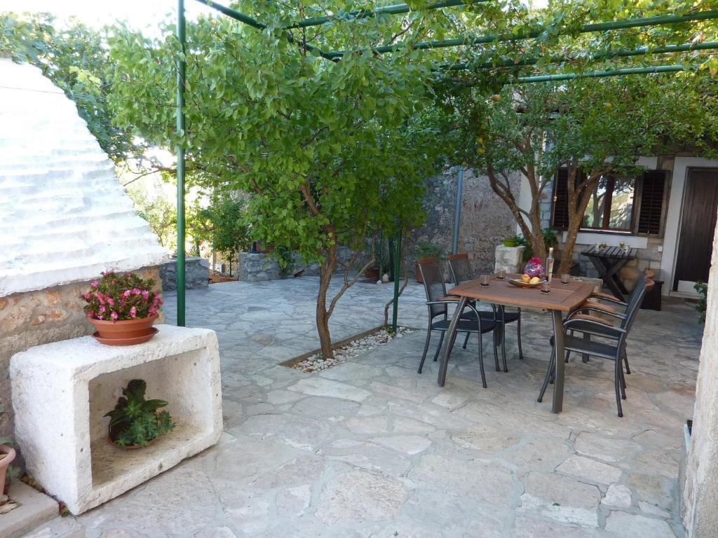 Paradise Stone Apartments Bol Zewnętrze zdjęcie